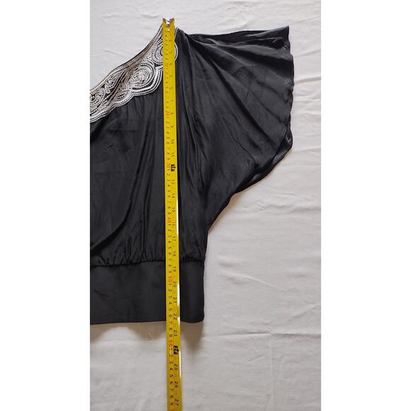 White House Black Market Silk One Shoulder Top Embroidery Trim Size 4 - Picture 11 of 12